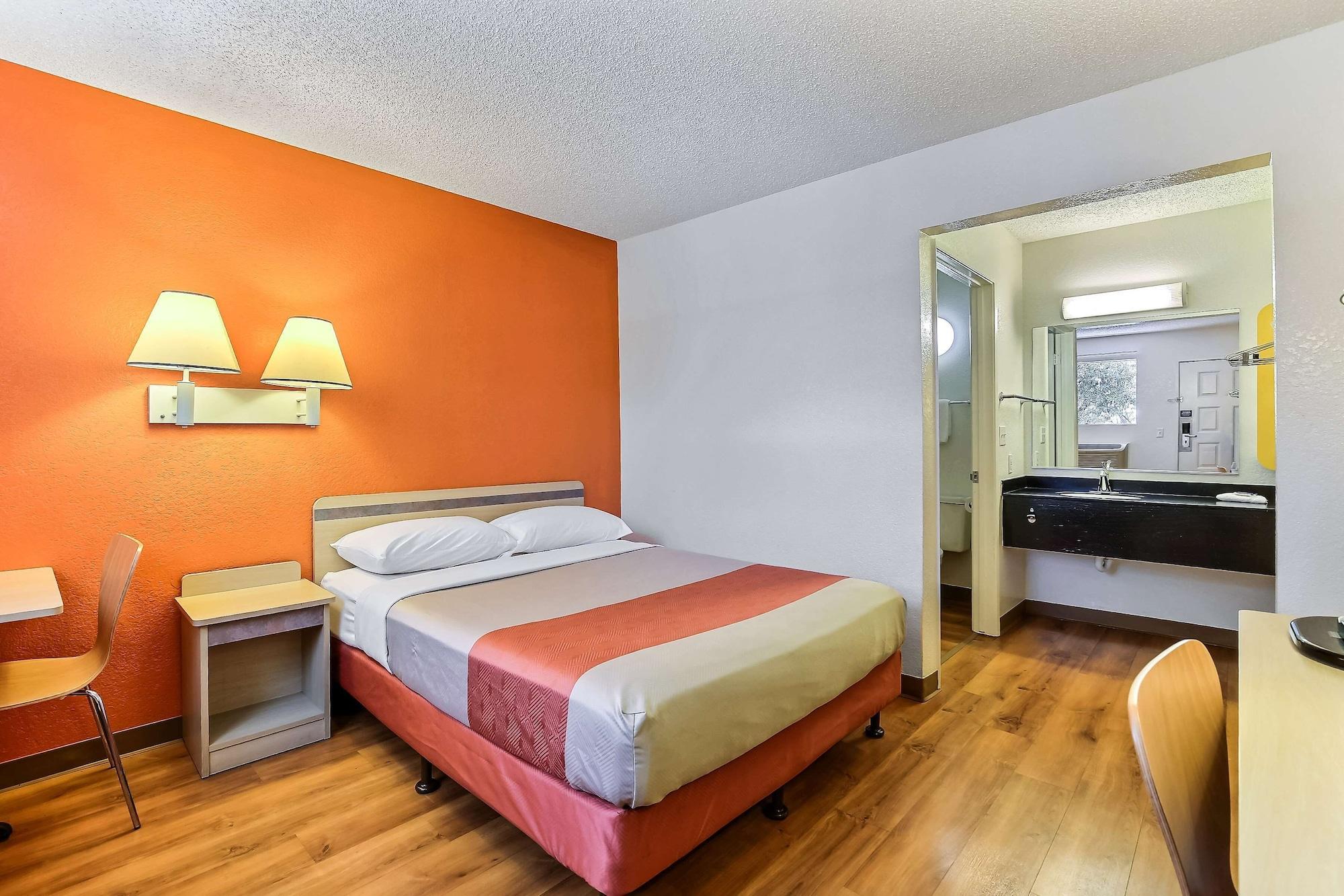 Motel 6-Oakland, Ca - Airport Экстерьер фото
