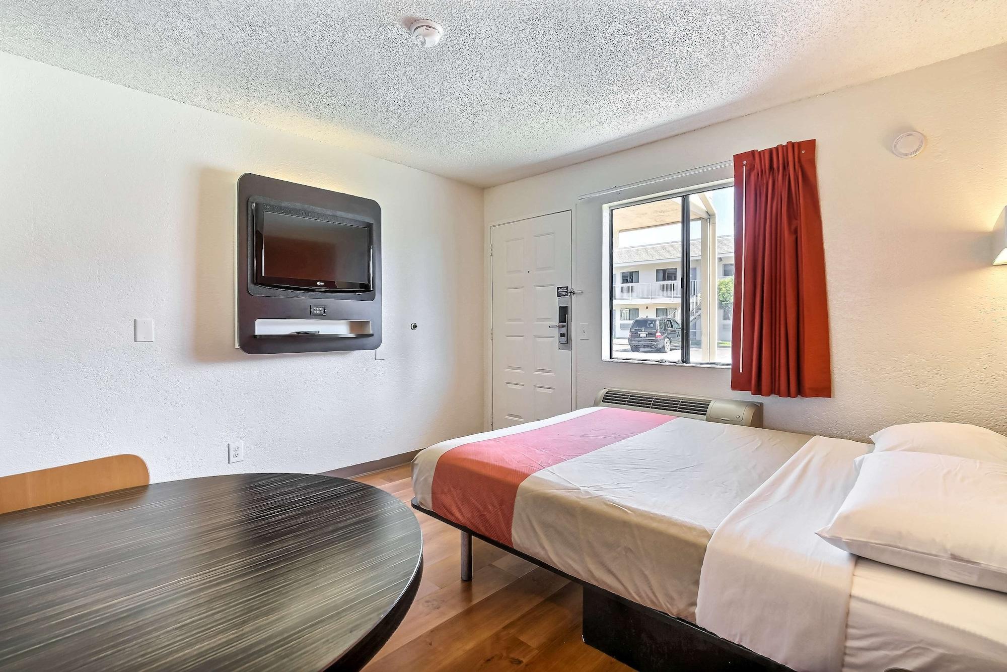 Motel 6-Oakland, Ca - Airport Экстерьер фото