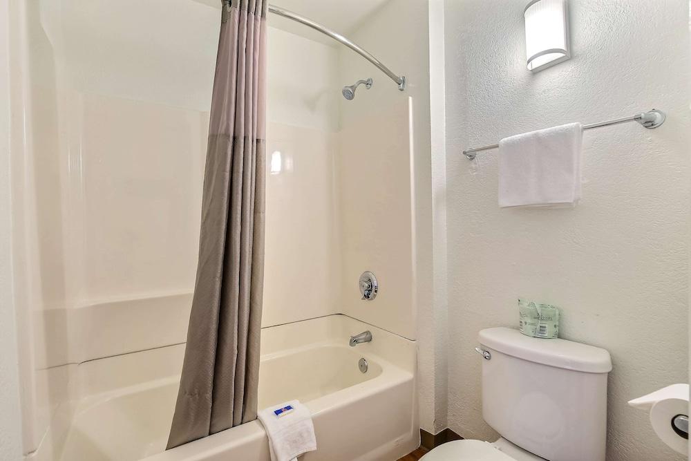 Motel 6-Oakland, Ca - Airport Экстерьер фото