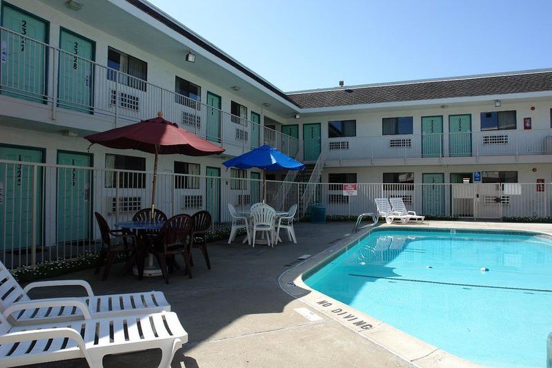 Motel 6-Oakland, Ca - Airport Экстерьер фото